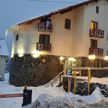 Pensiunea Piatra Graitoare Vartop Exteriér fotografie